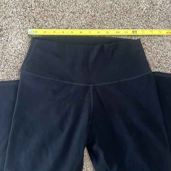 ALO Yogo black leggings, size medium - Picture 4 of 5